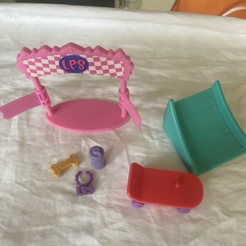 Littlest Pet Shop Trainin' Park Set Racing fun - Picture 5 of 11